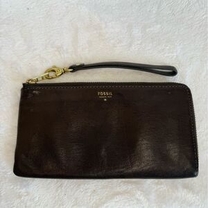 Fossil Dark Brown Leather Wristlet